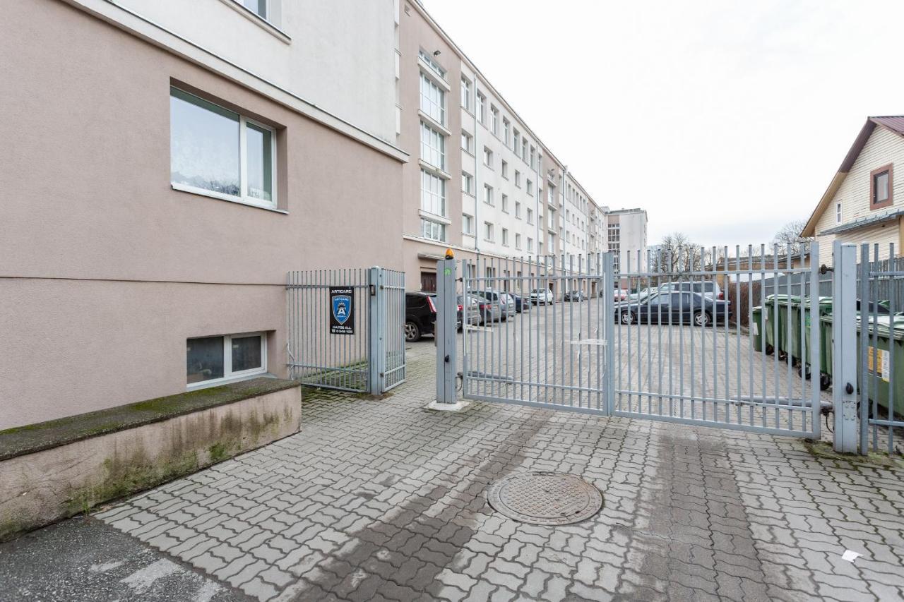 3 Room Central Apartmend 90M2 Parking For One Car Fifth Floor And The Building Does Not Have An Elevator Талин Екстериор снимка