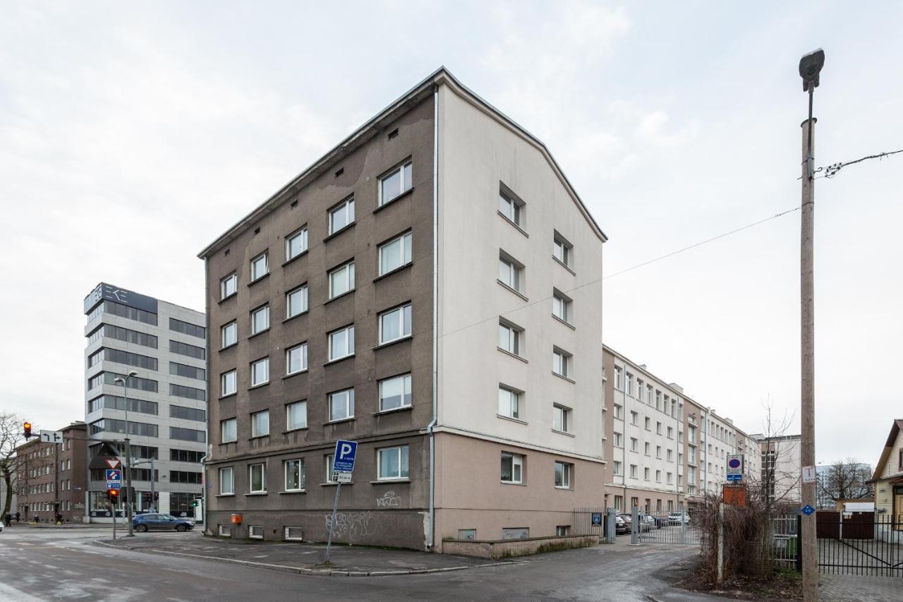 3 Room Central Apartmend 90M2 Parking For One Car Fifth Floor And The Building Does Not Have An Elevator Талин Екстериор снимка